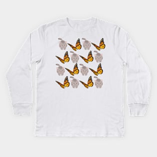 Cat and butterfy Kids Long Sleeve T-Shirt